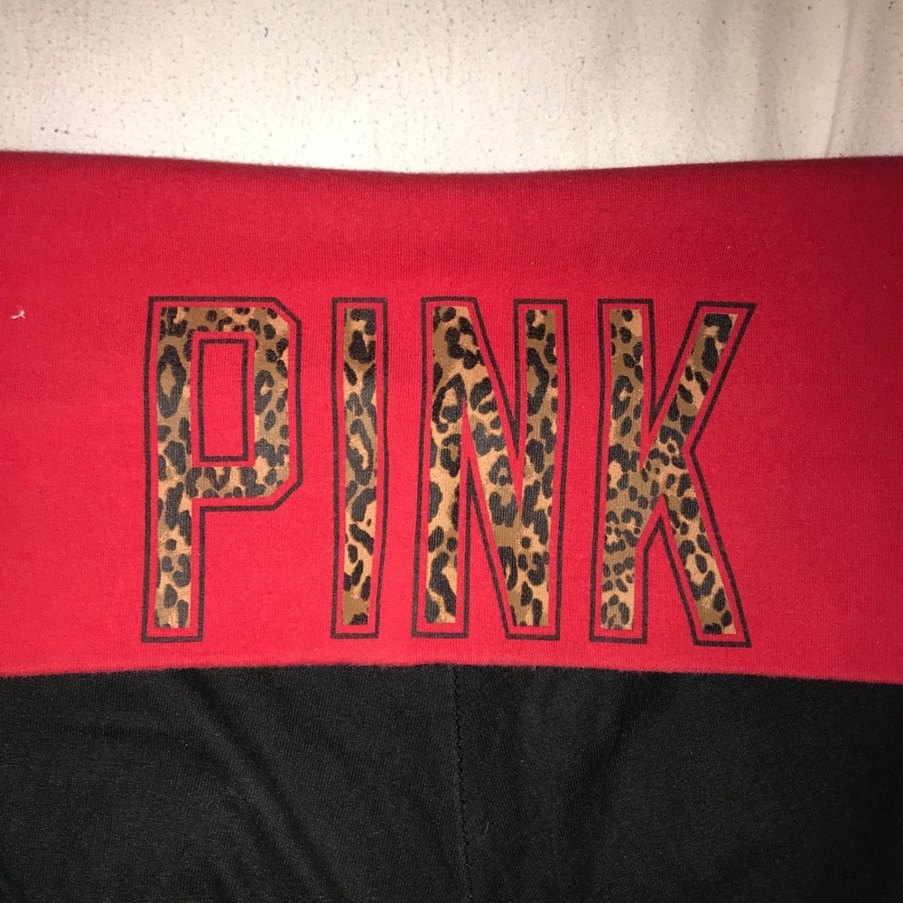 Victoria’s Secret Pink yoga pants leopard small